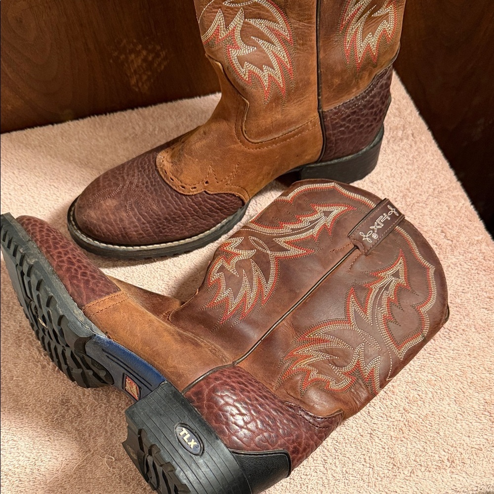 Tony Lama Red-Brown Embroidered Western Heeled Boots - Picture 2 of 16